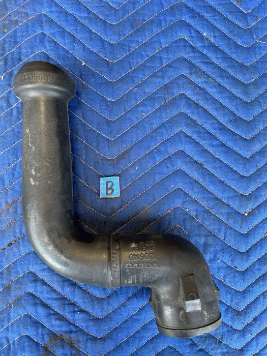 1986-1993 Volvo 240 244 245 Upper Airbox Snorkel Intake Tube 1306140 OEM #3788E