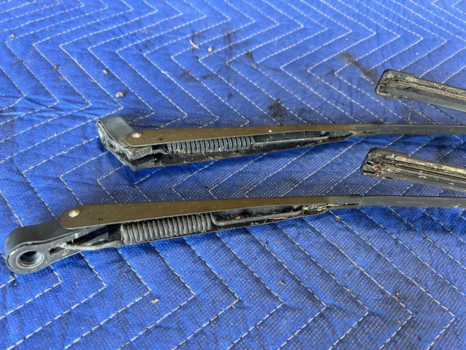 1984-1989 Volvo 740 760 Left & Right Windshield Wiper Blade Arm Pair OEM #1681EM