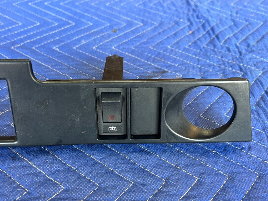 1984-1989 Volvo 740 760 Sedan Dash Climate Control Bezel Trim 1324560 OEM#1684EM