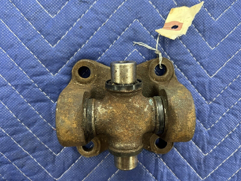 1962-1983 GM Corvette C3 Rear Axle Half Shaft U Joint Knuckle Coupler OEM #3363E