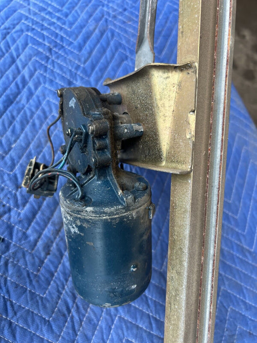 1983-1985 Porsche 944 Windshield Wiper Motor Transmission Assembly OEM #1900EM