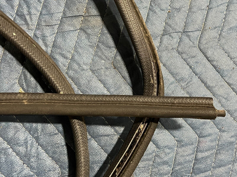 44291094