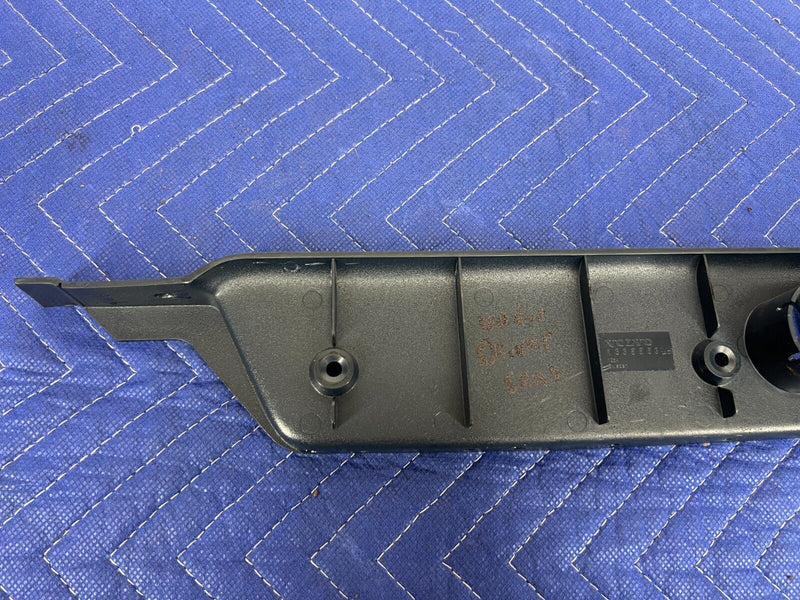 1984-1989 Volvo 740 760 Sedan Right Left Under Seat Trim Pair 1338854 OEM#1530EM