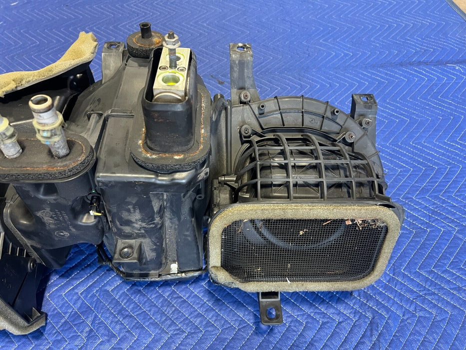 2006-2010 Hummer H3 HVAC A/C Heater Core Housing Box Blower Assembly OEM #1488EM