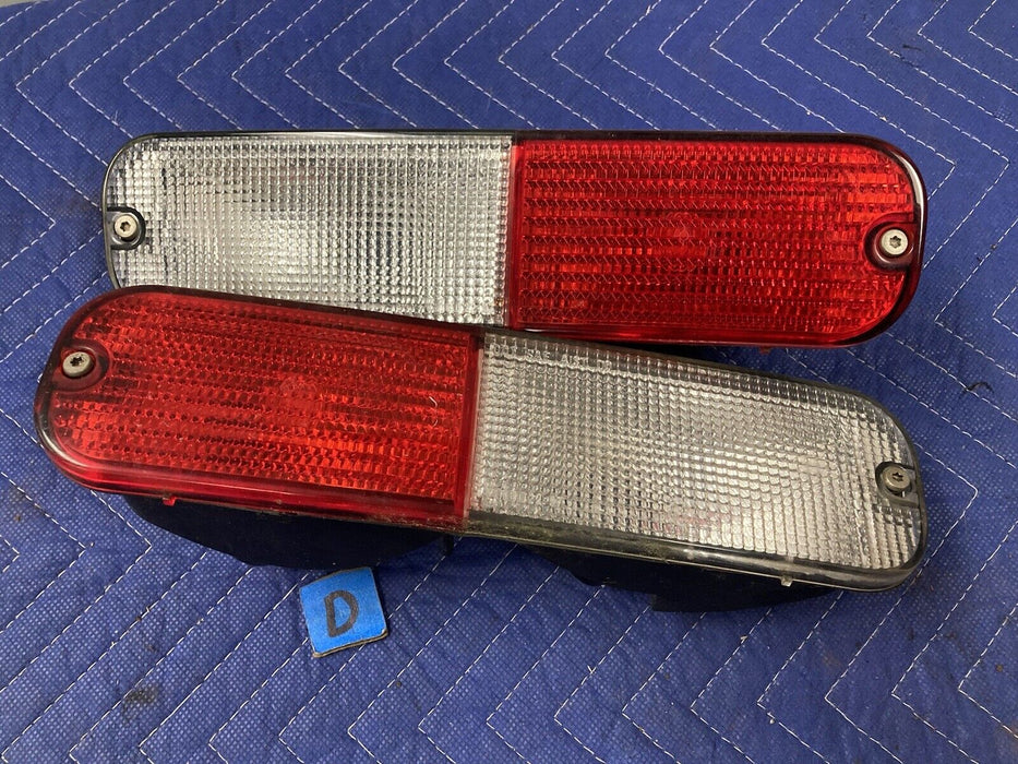 1998-2005 Land Rover Freelander Rear Tail Indicator Lights Pair OEM #3020M