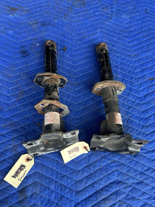 1986-1993 Volvo 240 244 245 Front Bumper Impact Shock Pair 1372387 OEM #3733E