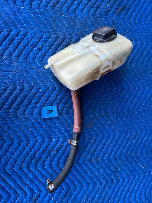 1986-1993 Volvo 240 244 245 Coolant Expansion Tank Reservoir Antifreeze #3772E