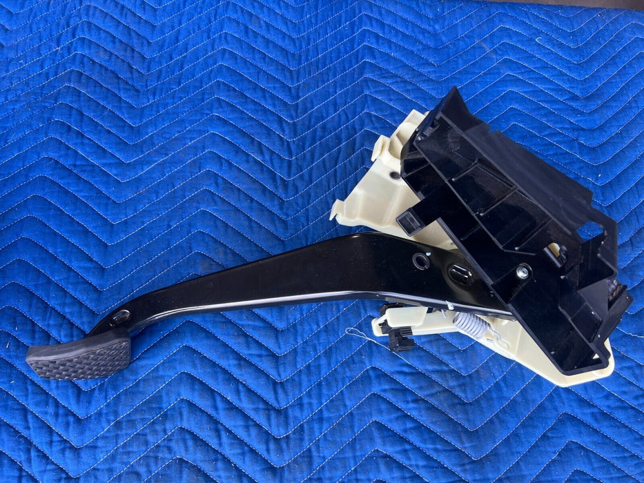 2011-2013 BMW X5 X5M E70 Brake Pedal Lever Assembly 6791900 OEM #1950EM