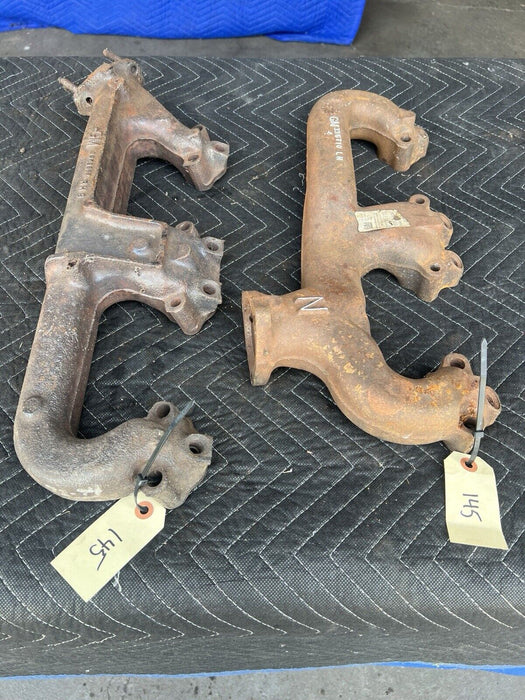 Chevy Small Block Exhaust Manifolds SBC 336710 &  Camaro #3557E