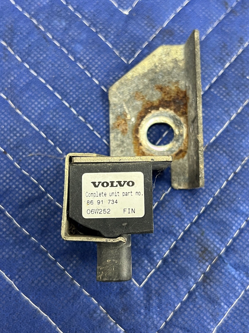 46764818