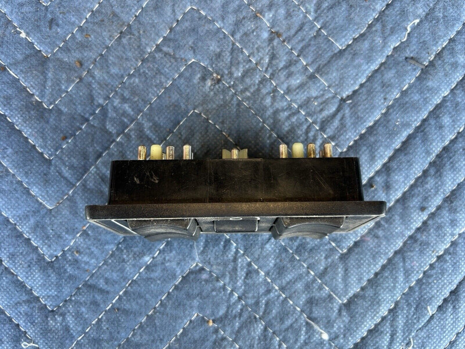 1986-1993 Volvo 240 244 245 Driver Master Door Window Switch 1347035 OEM #3664E