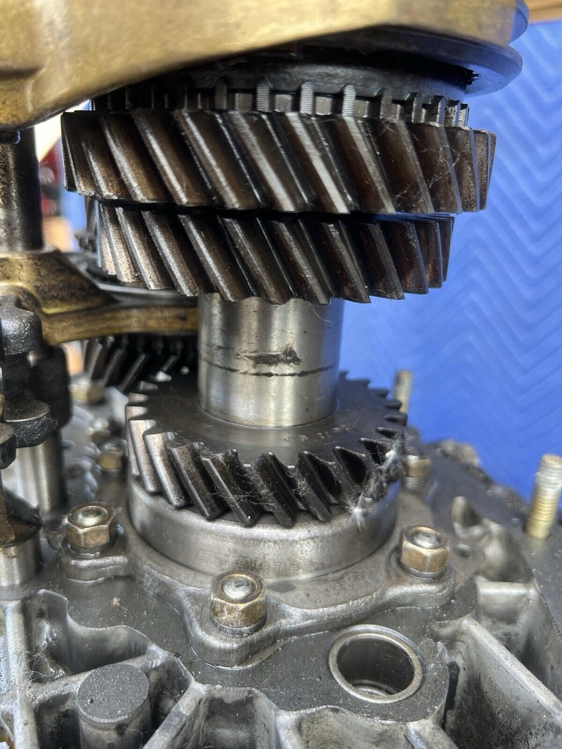1972 Porsche 915 Transmission 5 Speed 915/02 7327434 6 Cyl Cars OEM #3614E