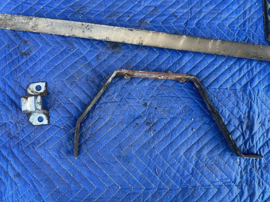 1984-1989 Volvo 740 760 Gas Fuel Tank Strap Bracket & Mounting Bolts OEM #1583EM