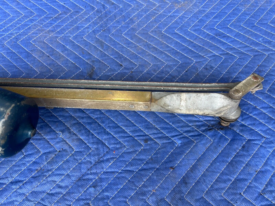 1983-1985 Porsche 944 Windshield Wiper Motor Transmission Assembly OEM #1900EM