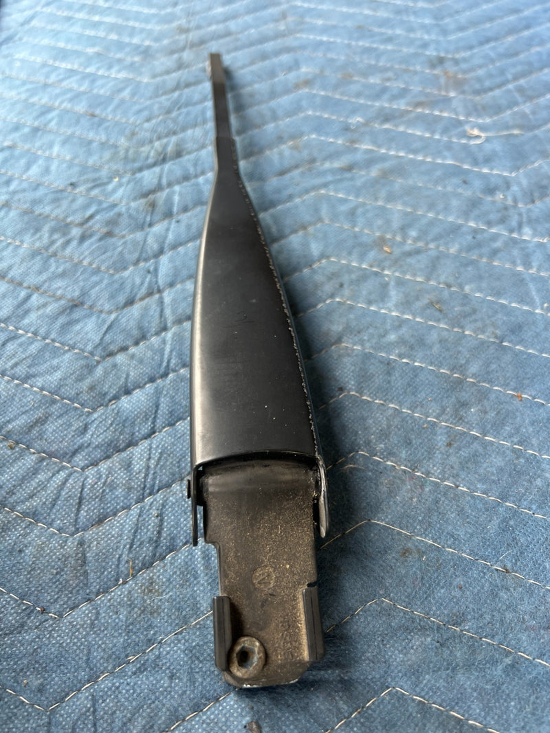 47079584