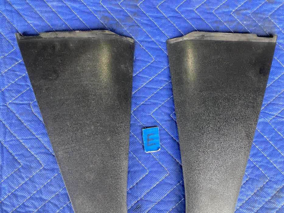 2006-2016 Chevy Impala GM Left Right B Pillar Trim Pair 25897631 OEM #3200M