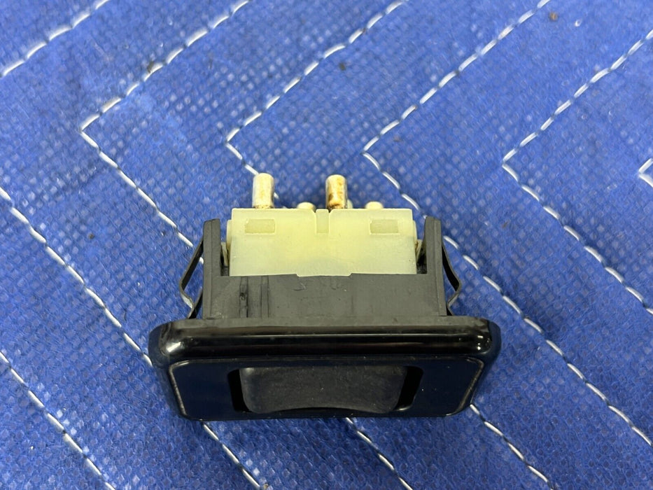 1984-1989 Volvo 740 760 Sedan Power Window Switch Control 134706 OEM #1569EM