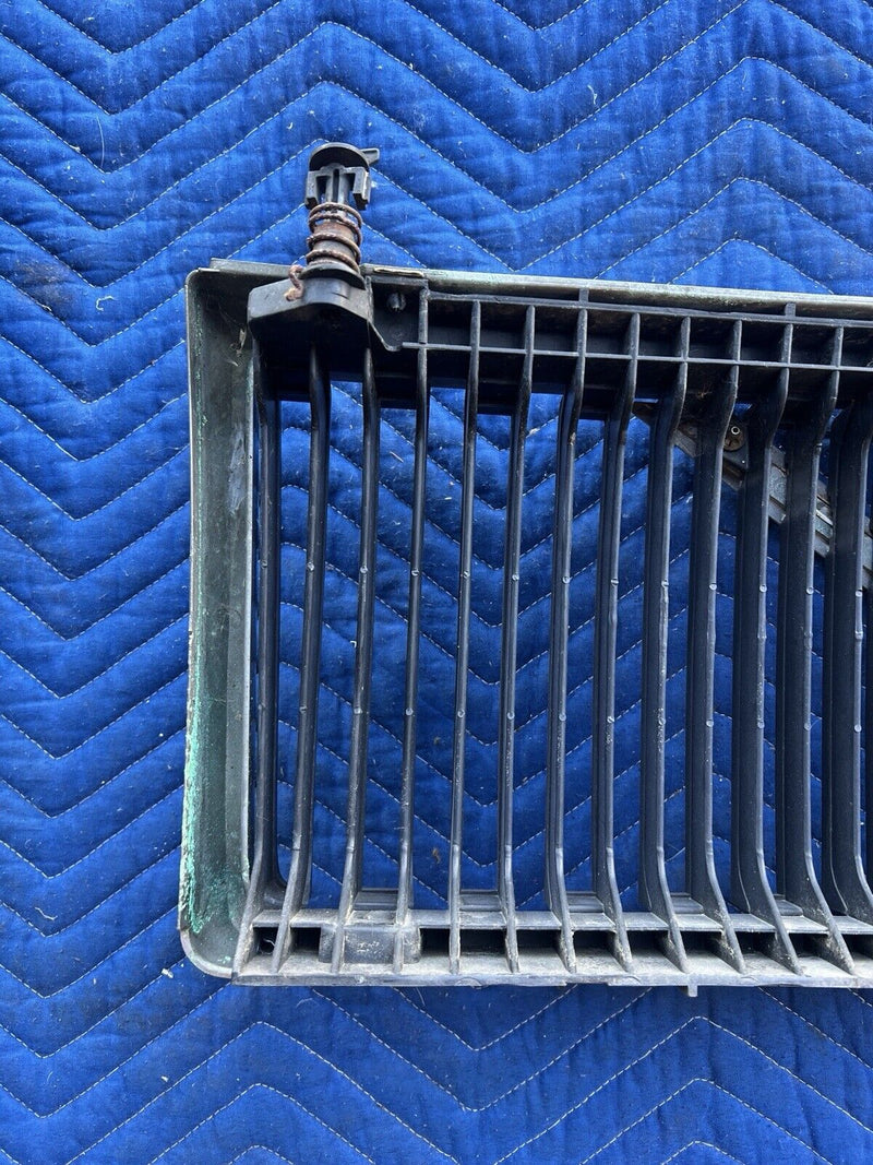 1986-1993 Volvo 240 244 245 Front Grille Assembly Waterfall TV Screen OEM #3768E