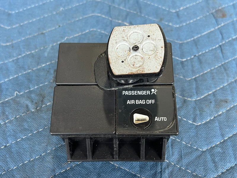 44062897