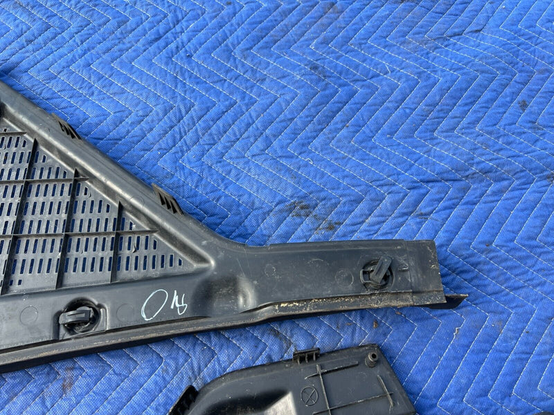43771031