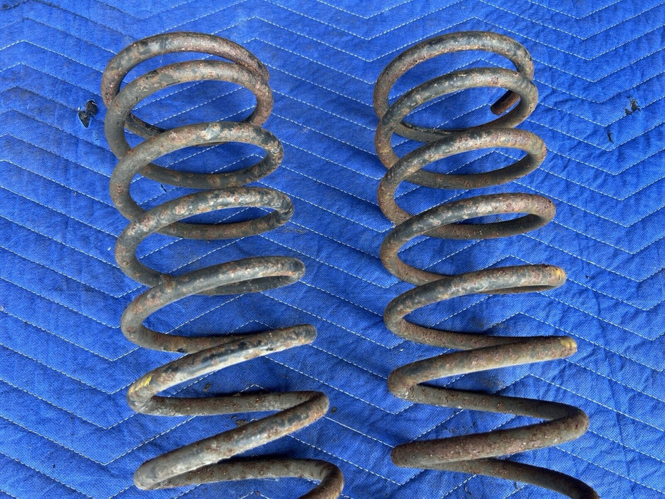 1986-1993 Volvo 240 244 245 Rear Coil Spring Pair Suspension L & R OEM #3730E