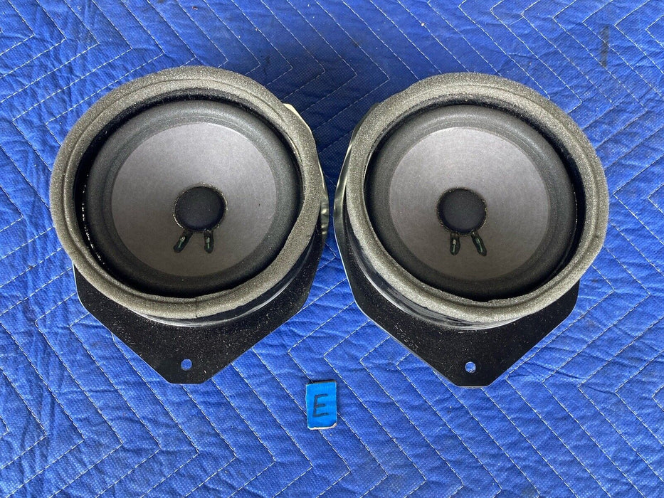 2006-2016 Chevy Impala GM Front Door Bose Speakers 10338536 OEM #3138M