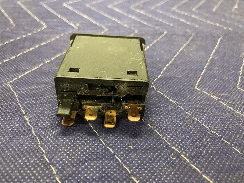 1984-1991 BMW 318i 325i E30 Circuit Breaker Switch Button OEM #2546M