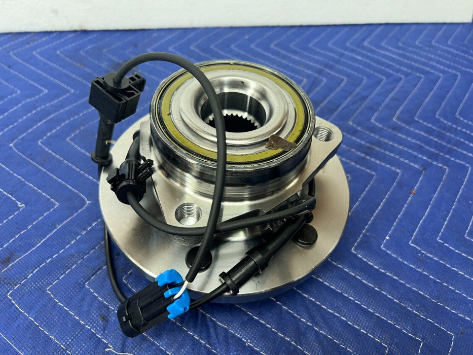 2006-2010 Hummer H3 New Front Wheel Bearing Hub Assembly #1479EM