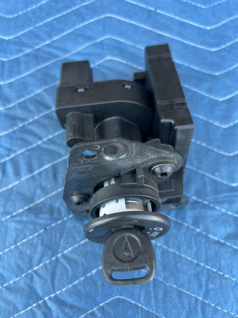 2006-2010 Pontiac G6 Ignition Module w/ Key 15830608 switch OEM #2DU