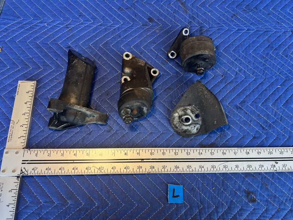 1984-1989 Volvo 740 760 Left & Right Motor Mount Support Pair Diesel OEM #1581EM