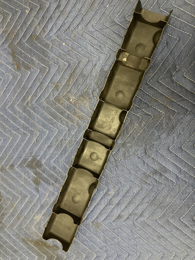 46762595