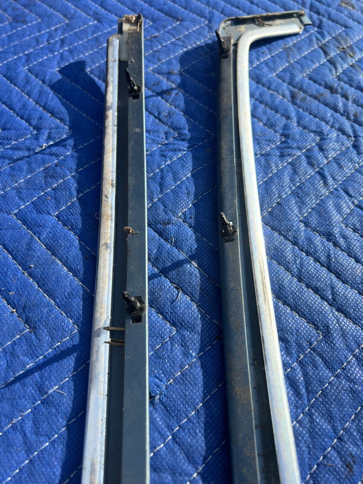 1984-1989 Volvo 740 760 Sedan Driver Left L Rear Quarter Window Trim OEM #1611EM