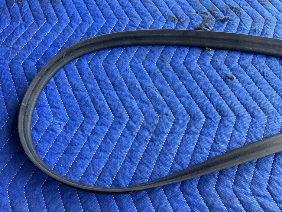 1986-1993 Volvo 240 244 245 Front Dash To Windshield Gasket Rubber Trim #3743E