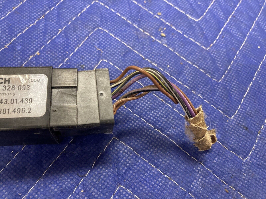 1984-1991 BMW 318i 325i E30 Bosch Climate Control Relay Unit 1381496 OEM #2684M