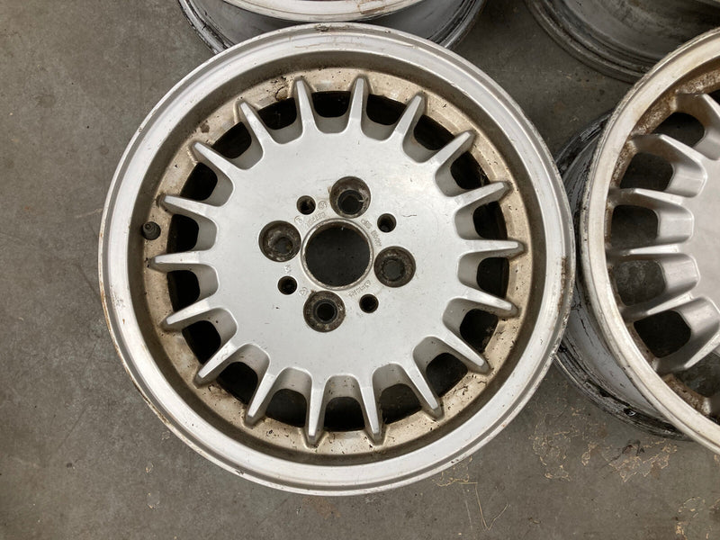 46764604