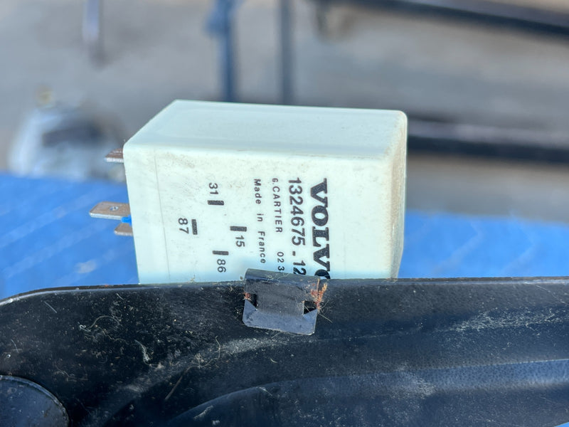 47043303