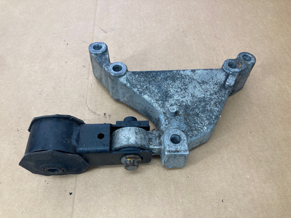 1998-2005 Land Rover Freelander 1 kku000150 Motor Mount Engine OEM #3081M