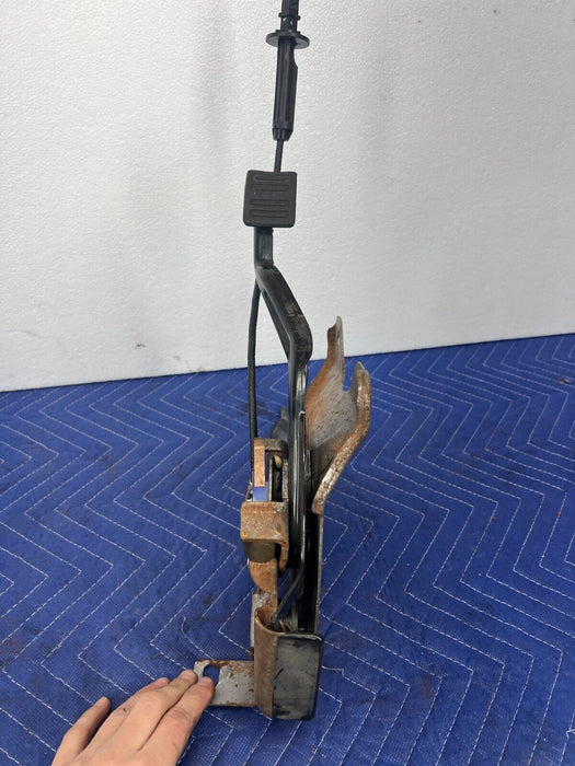 2006-2010 Hummer H3 E Brake Emergency Brake Pedal Assembly OEM #1484EM