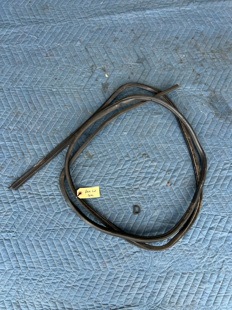 47056600