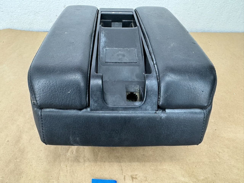 HY210783 94-01 740I 740IL 750IL Center Console Arm Rest Black no phone #1100CNJ