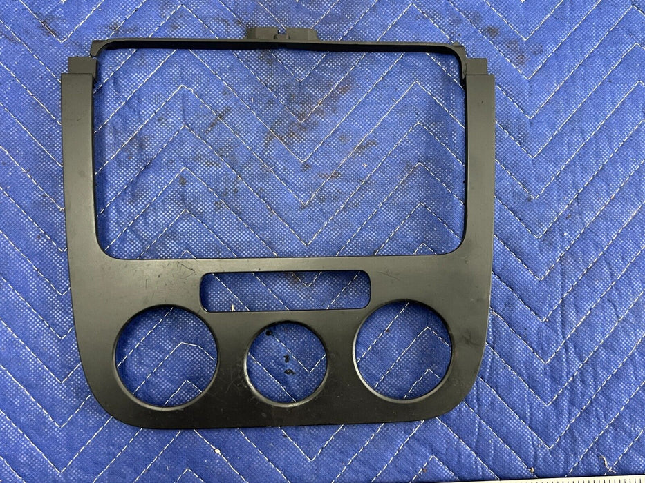 2006-2010 VW Jetta 2.5L Dash Radio Climate Control Surround Trim Bezel OEM#154MC