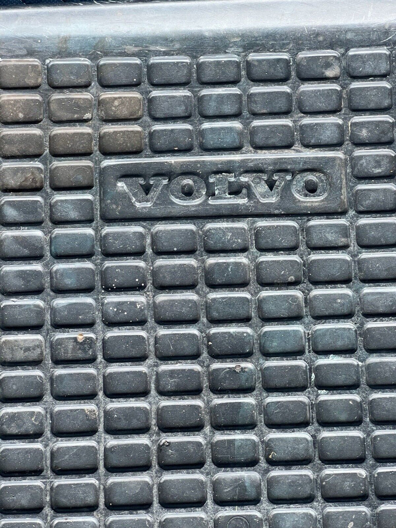 1986-1993 Volvo 240 244 245 Set 4 Honeycomb Molded Floor Mat All Weather #3639E