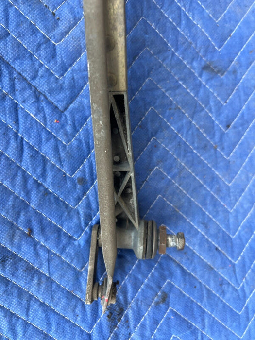 1983-1985 Porsche 944 Windshield Wiper Motor Transmission Assembly OEM #1900EM