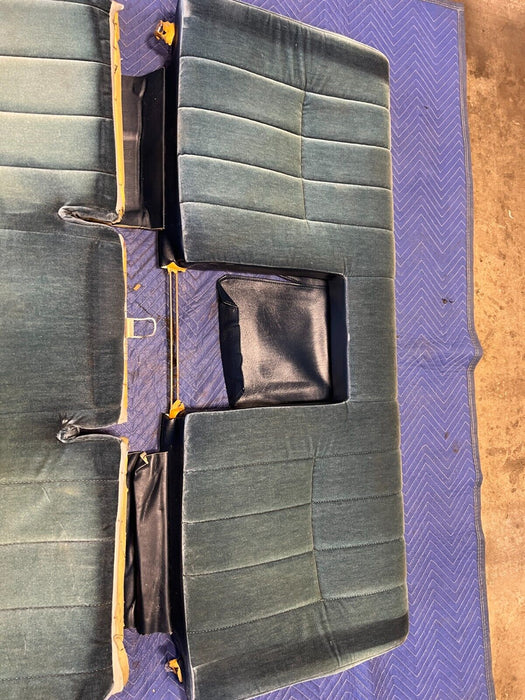 1984-1989 Volvo 740 760 Sedan Blue Cloth Rear Bench Seat 1365805 OEM #1561EM