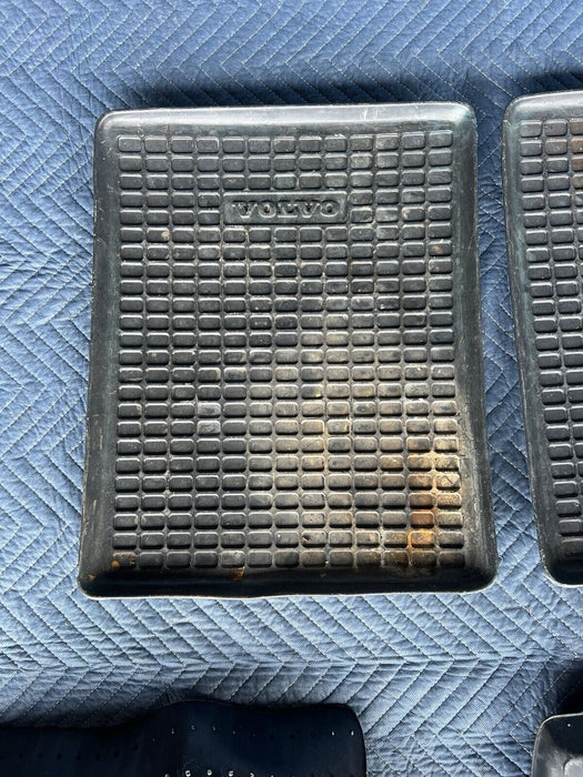 1986-1993 Volvo 240 244 245 Set 4 Honeycomb Molded Floor Mat All Weather #3639E