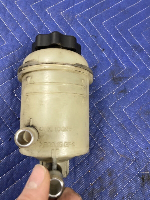 1998-2005 Land Rover Freelander Power Steering Reservoir Tank OEM #3030M