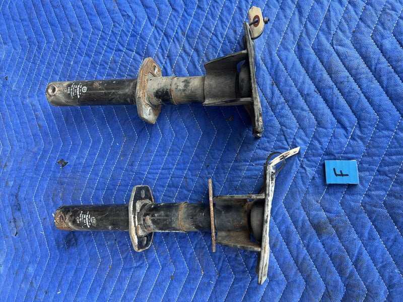 1986-1993 Volvo 240 244 245 Front Bumper Impact Shock Pair 1372387 OEM #3733E