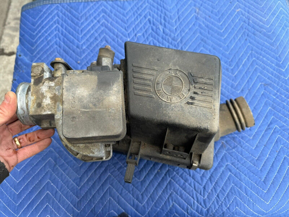 1986-1992 BMW E30 M20 2.5L Throttle Body Meter & Air Box Assembly 1715881 #3344E