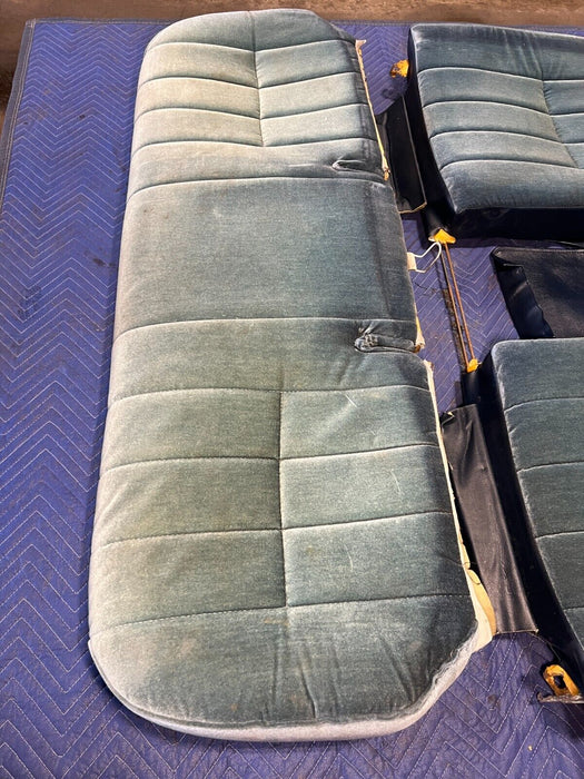 1984-1989 Volvo 740 760 Sedan Blue Cloth Rear Bench Seat 1365805 OEM #1561EM