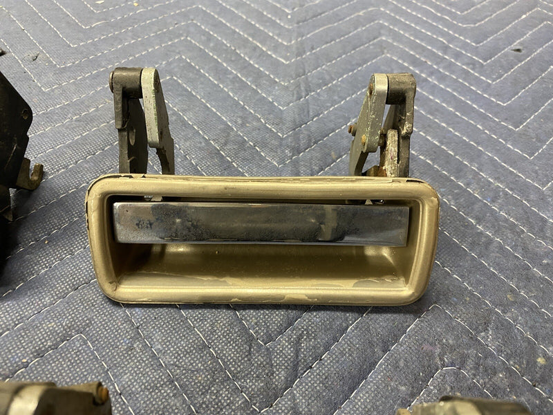 46763528